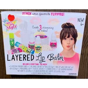Layered Lip Balm‎